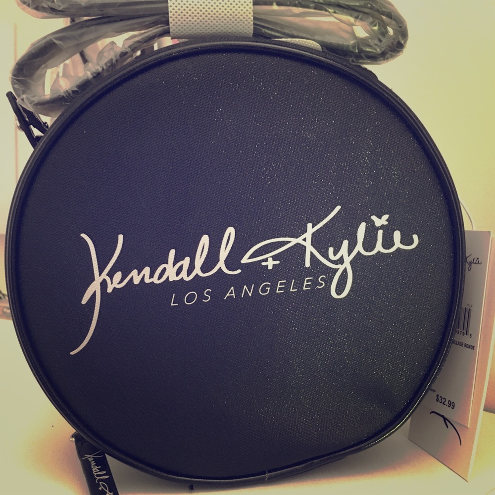 Kendall + Kylie Bag - Picture 1 of 8